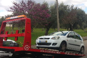 reboque veiculo ford fiesta
