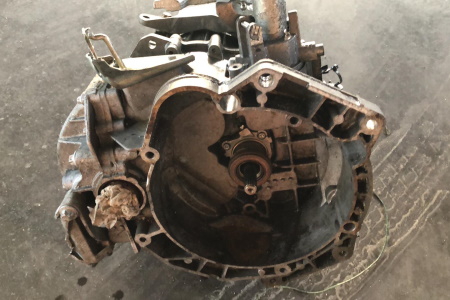 Caixa de Velocidades Opel Corsa 6 velocidades (caixa de 3 veios)