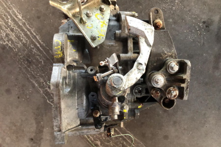 Caixa de Velocidades Opel Corsa 6 velocidades (caixa de 3 veios)